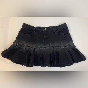 I.AM.GIA Women’s Vintage Black Pleated Skater Skirt Size‎ S